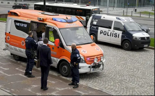 Dos refugiados se intentan suicidar frente al Parlamento finlandés