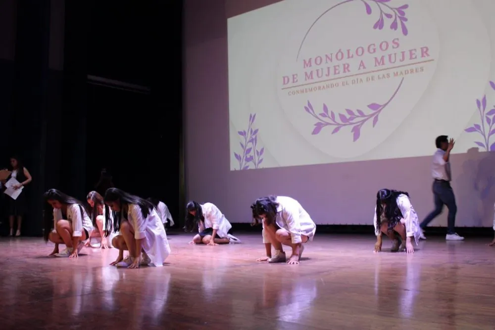 DIF de San Pedro realiza “monólogos de mujer a mujer”