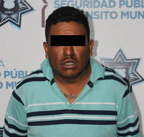 Detuvo SSC de Puebla a tres hombres posiblemente involucrados en el robo a una tienda departamental