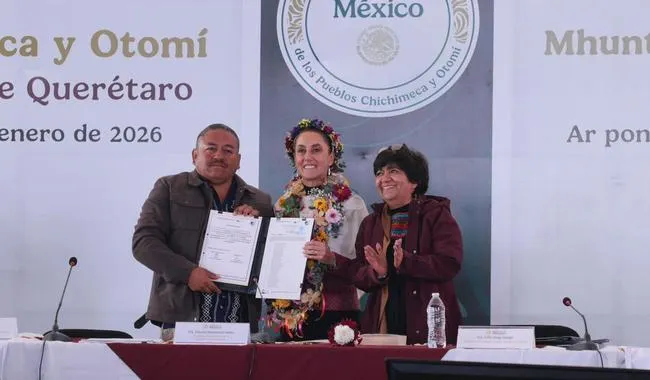 Entrega Claudia Sheinbaum reconocimiento al Ejido Nuevo Cruz del Palmar en Guanajuato