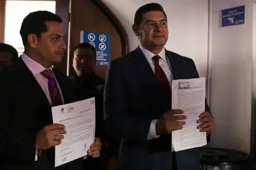Armenta formalizó su aspiración al Senado de la República por Morena