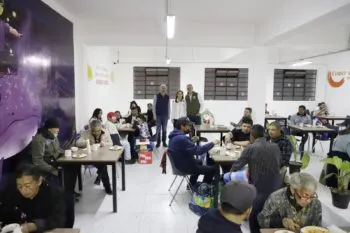 Pepe Chedraui y MariElise Budib celebran cena navideña en el Dormitorio Municipal