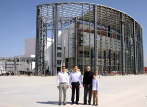 Avance superior al 71 por ciento en remodelación del Auditorio Siglo XXI