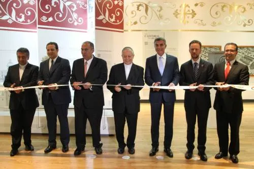 Inaugura Tony Gali exposición “Intercesores ante la Divinidad”