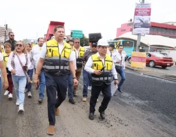 Supervisa Armenta pavimentación de la avenida Prolongación Reforma; la obra beneficiará a 267 mil poblanos