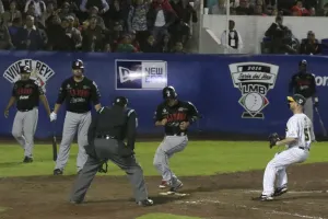Pericos se desmorona en el Serdán; Toros obliga a sexto juego