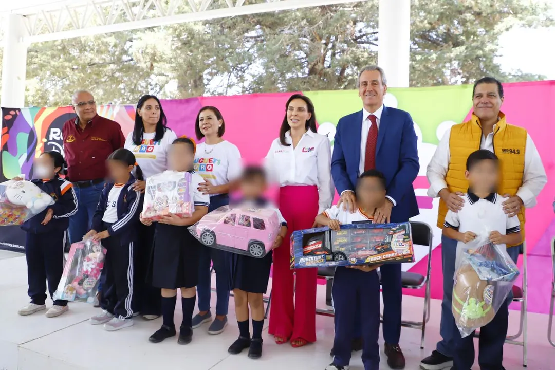 Smdif Pue Entrega Juguetes Juguetioro