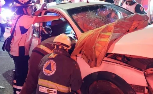 Dos personas pierden la vida tras ser embestidos por camioneta en Bulevar Hermanos Serdán