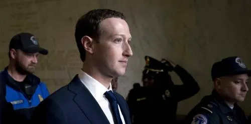 Facebook compartió datos de usuarios con firmas chinas