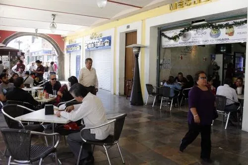 Restauranteros seguirán ofreciendo descuento para comensales poblanos tras bajas ventas