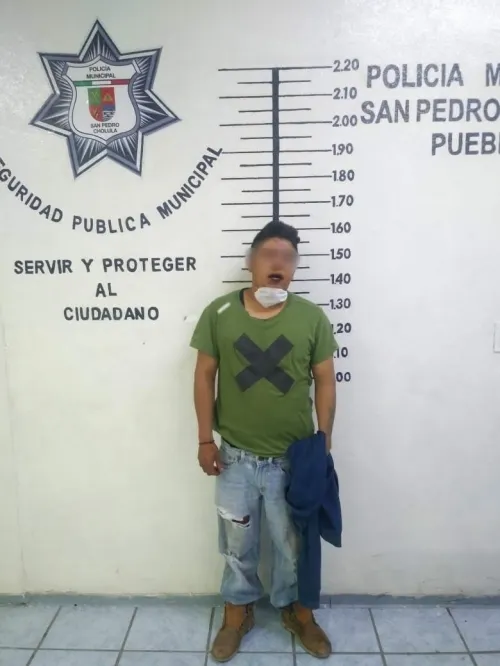 Evita policía de San Pedro Cholula linchamiento de dos presuntos asaltantes
