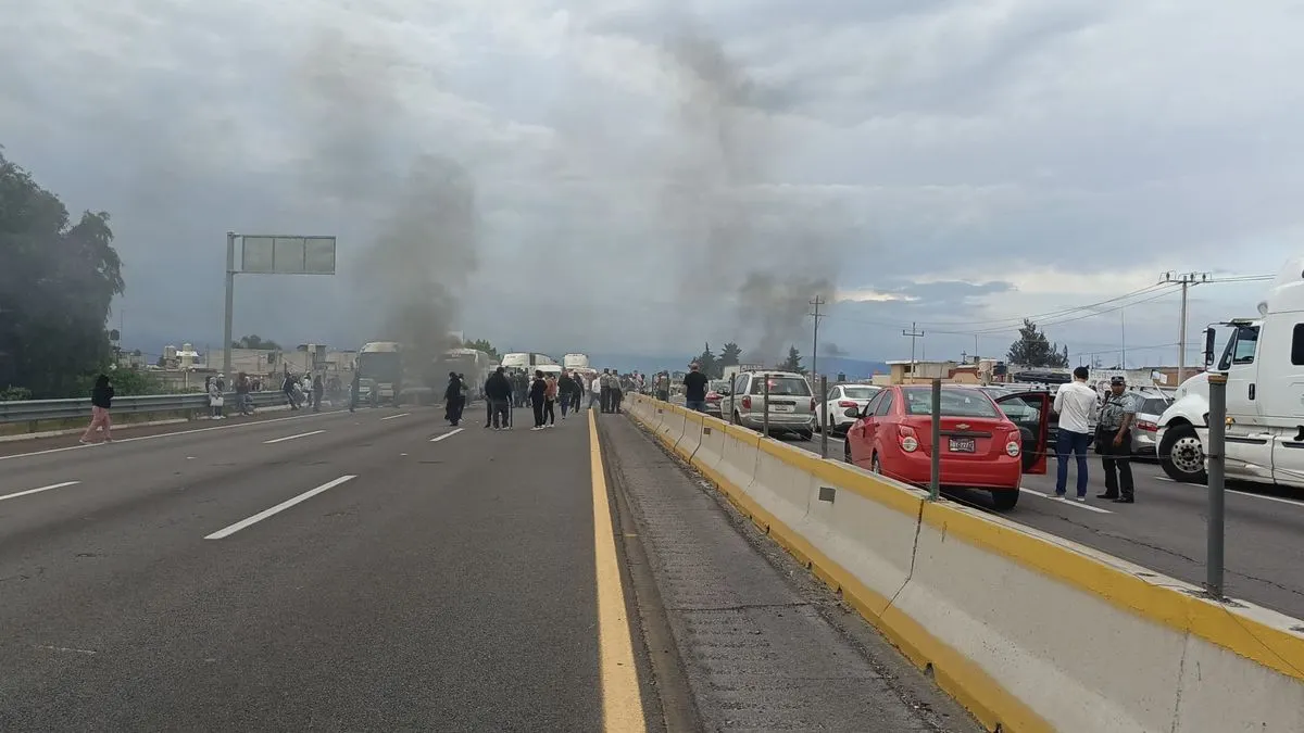 Bloqueo Autopista Mex Pue