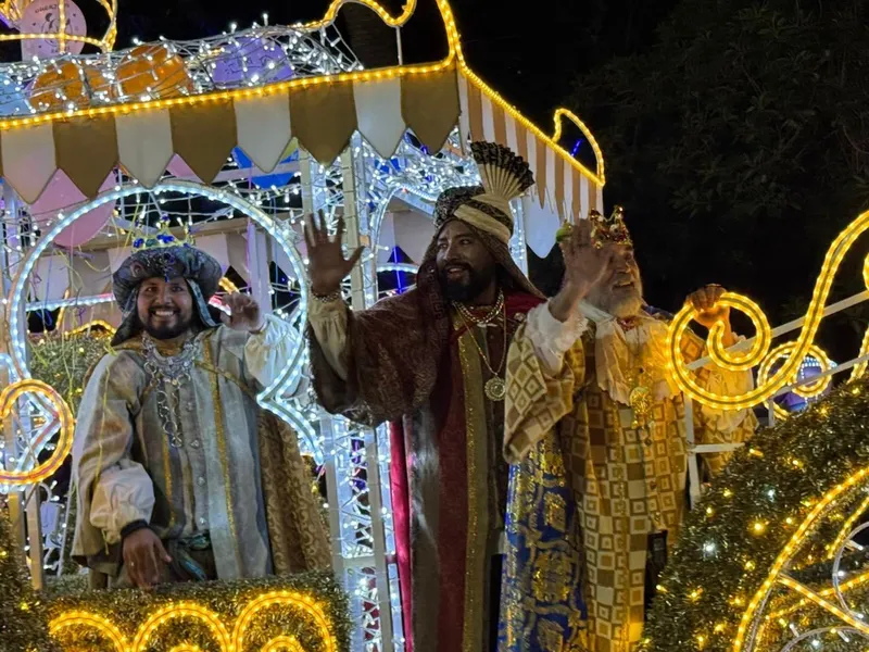Ariadna Ayala impulsa la tradición del Desfile de Reyes 2026 en Atlixco