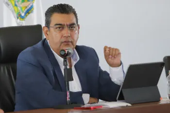 Gobernador señala que buscarán subsanar adeudo con la Conade para impulsar el deporte en Puebla