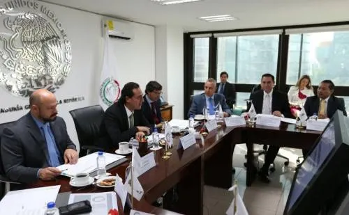 Como representante de la Zona Centro, el Fiscal de Puebla sesionó en PGR