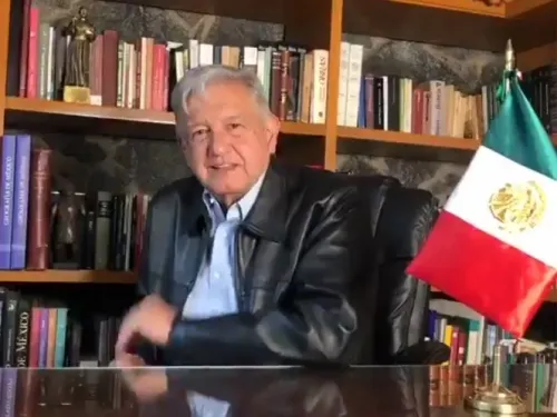 Hay mano negra en asunto de Policía Federal: López Obrador