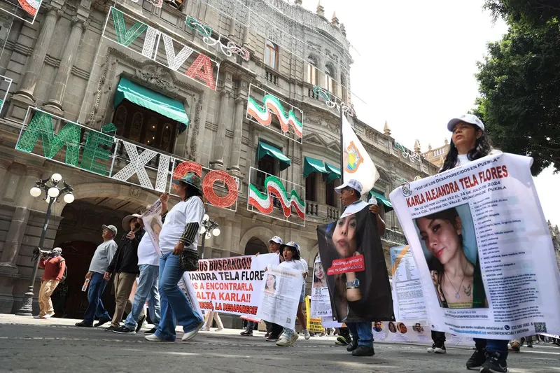 marcha-colectivo-voz-de-los-desaparecidos-pue