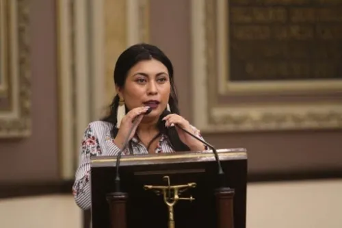 Jiménez López debe dejar de engañar a los poblanos manipulando Ley de Educación