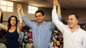 Martínez Amador se dice fiel al PRD