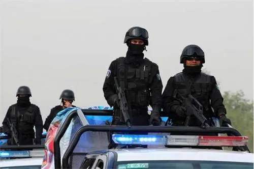 Policía estatal y federal han sido rebasadas por los ciudadanos
