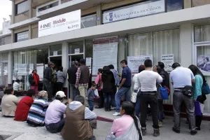 Este domingo vence plazo para recoger credencial INE