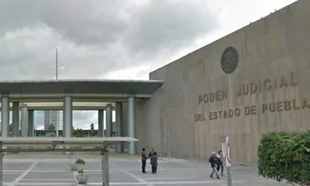 Por tercera ocasión, trabajadores del Poder Judicial de Puebla se manifiestan por mejoras salariales