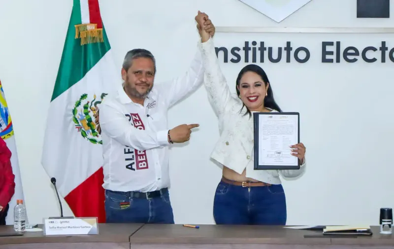 También en las últimas horas, Tonantzin Fernández logró recuperar para Morena el municipio de San Pedro Cholula.