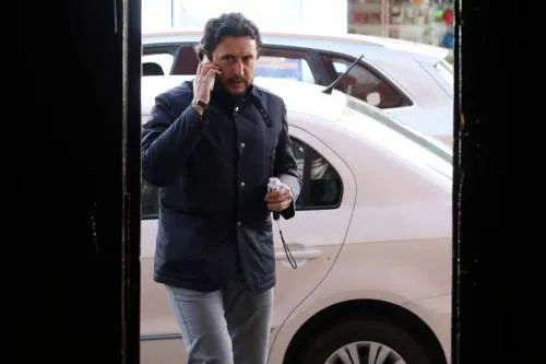 Diputados dan la espalda a José Juan Espinosa
