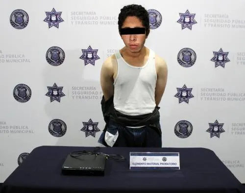 Oportunamente, Detiene policía municipal de Puebla a hombre por robo a casa habitación