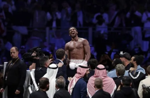Próxima pelea de Anthony Joshua sería sin público