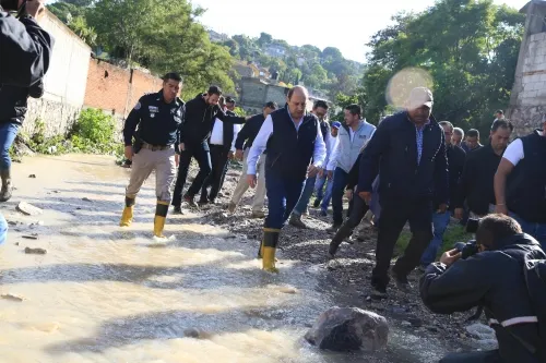Gobierno Estatal brinda ayuda a familiares de las víctimas en Chautla