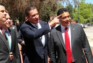RMV acompaña a su homólogo de Durango en su quinto informe