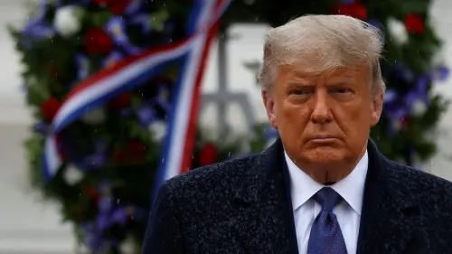 Trump presenta nueva demanda en desafío electoral; Biden planea transición presidencial