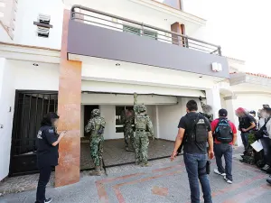 PGR continúa los cateos en Sinaloa; buscan al Chapo