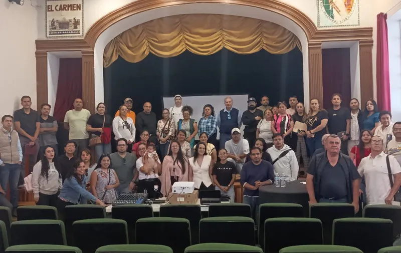 Ariadna Ayala refrenda su compromiso con emprendedores y pequeñas empresas de Atlixco