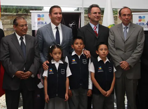 Uniforme de gala, sólo por acuerdo de padres de familia: SEP