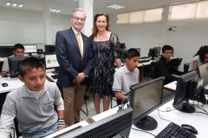 Inicia primer ciclo escolar de la preparatoria UDLAP-SEDIF