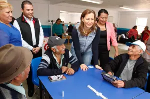 SEDIF entrega equipamiento a desayunadores escolares
