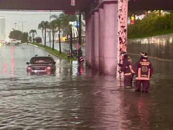 Lluvias dejan más de mil 300 emergencias en Puebla; activan respuesta coordinada