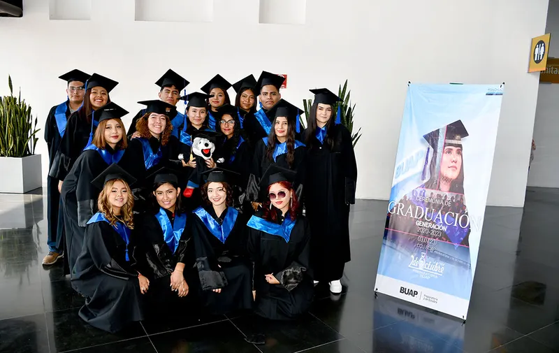 buap-graduacion-preparatoria-de-octubre-de-1968