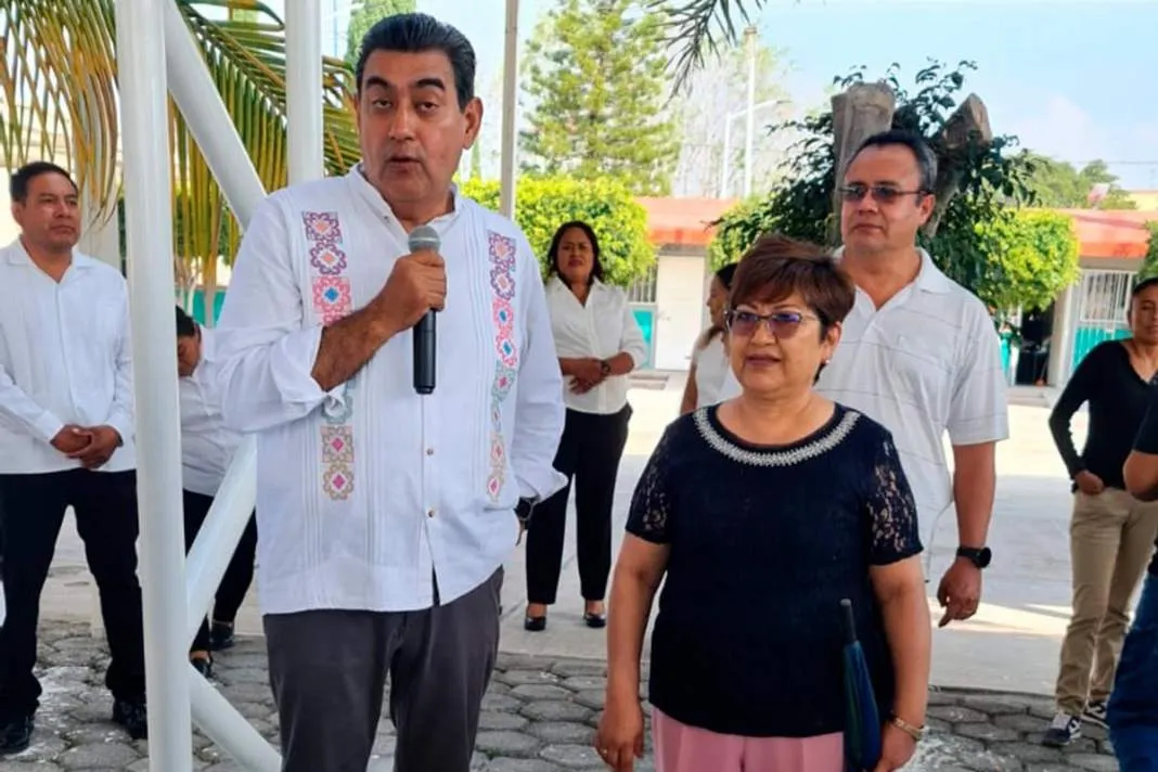 “Puebla es tan generosa que hasta el hijo de un chofer puede llegar a ser gobernador”