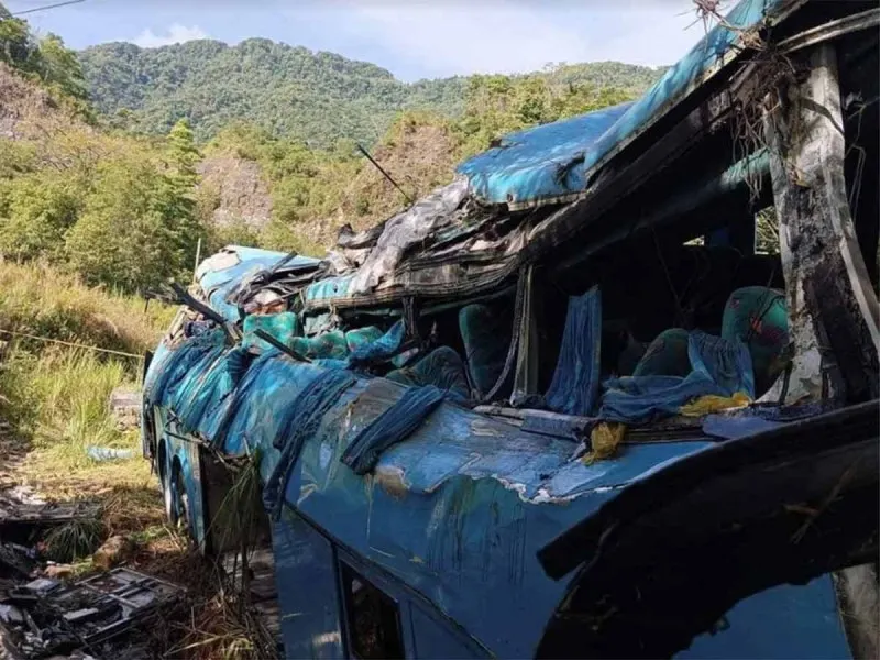 Fallecen 9 personas durante accidente en carretera