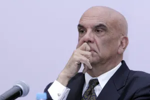 Directores cambiados de adscripción por paro de labores no serán reinstalados