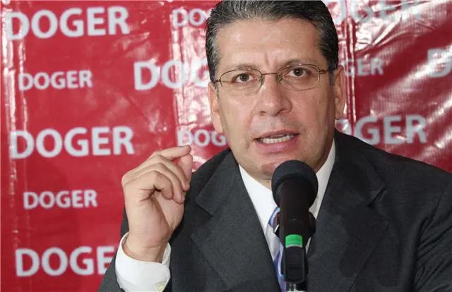Han pervertido la política con promesas falsas: Dóger