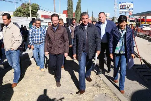 Tony Gali supervisa avances de la Línea 3 de Ruta