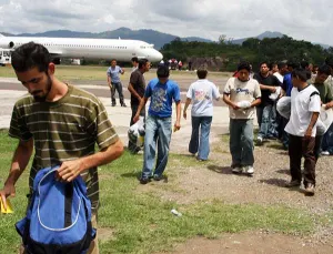 Migrantes de Honduras, El Salvador y Guatemala, los que más piden refugio en México