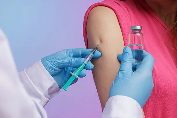 México refuerza la vacunación contra el sarampión; Salud asegura que hay vacunas suficientes para los próximos dos años