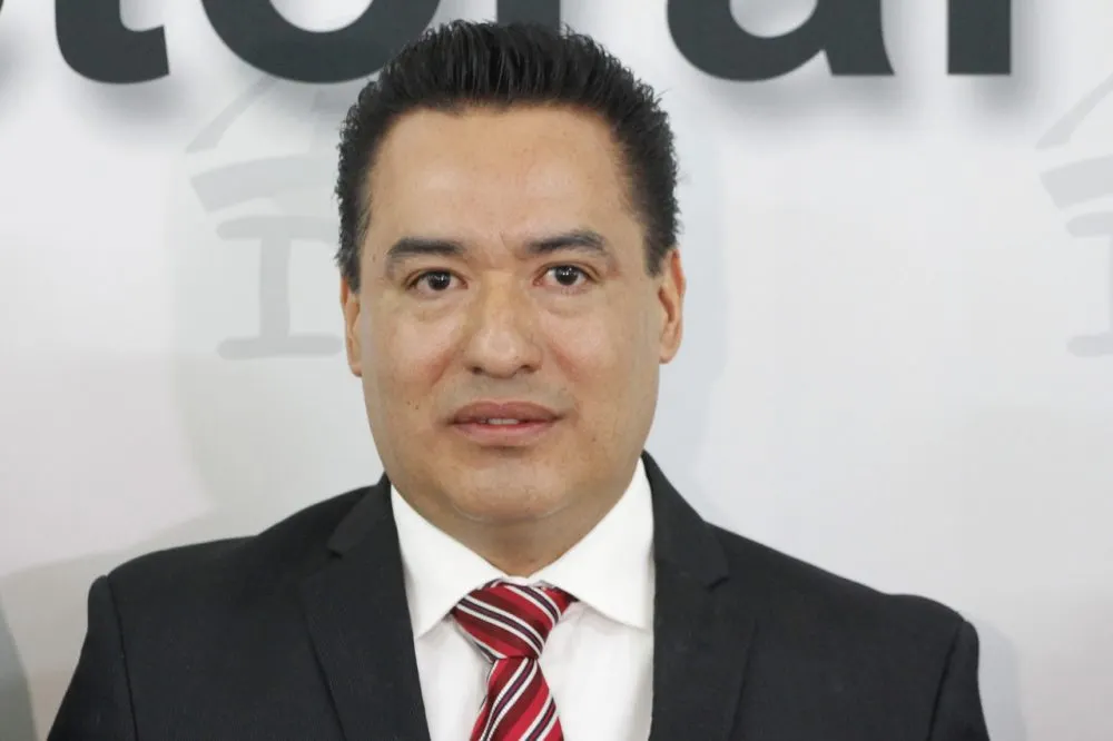 Nuestro Hombre en La Calera (Otra Historia de la Trama)