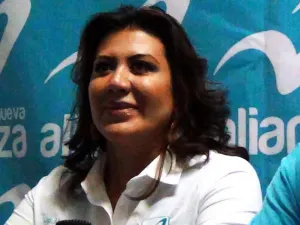 Mónica Arriola renuncia a la dirigencia del Panal