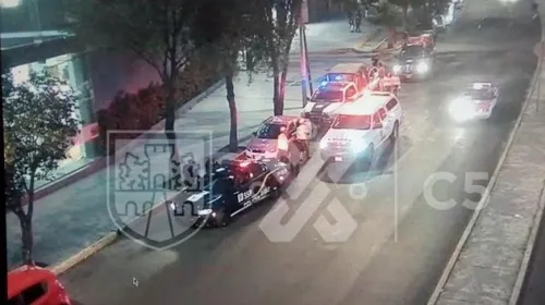 Desalojan plaza en Tlatelolco por incendio